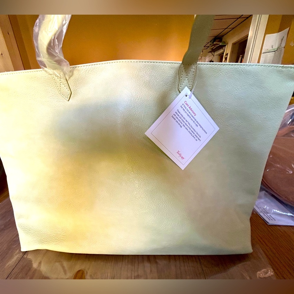 Thirty One Modern Tote Bag Gem